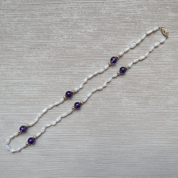 Vintage Pearl & Amethyst Necklace with 14K Gold Clasp - Picture 3 of 8